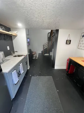 Entry kitchenette