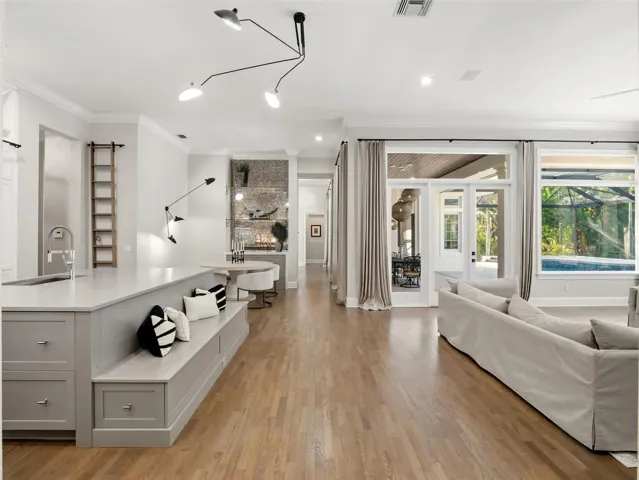Kitchen & Family Rooms