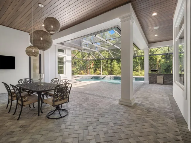 Covered Pool Lanai