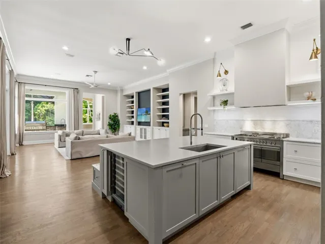 Gourmet Kitchen