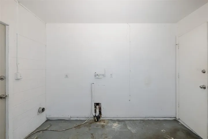 LAUNDRY