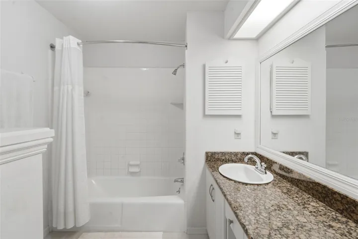 Guest bathroom upstairs