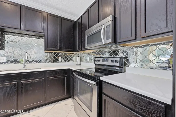 Beautiful backsplash