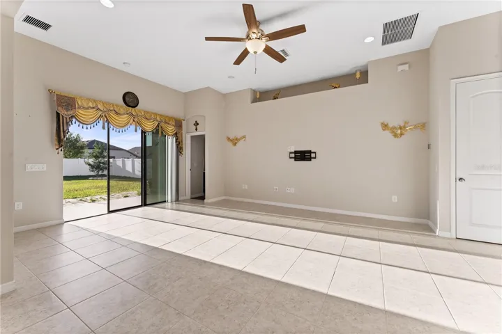 HUGE Great room