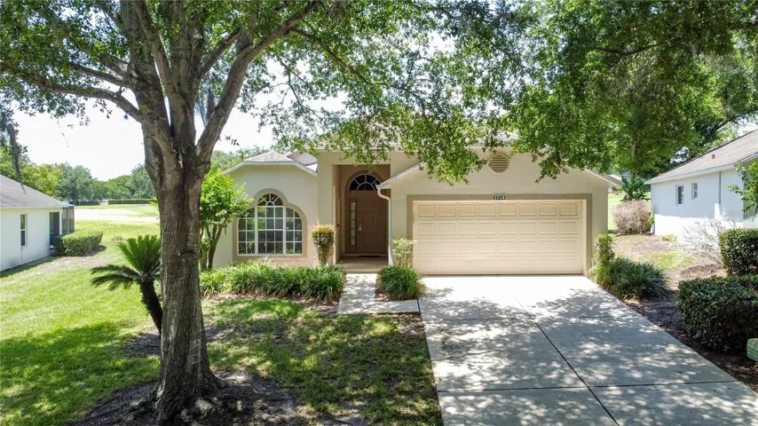 Front Exterior of 3716 Kingswood Ct