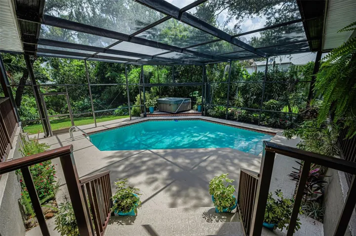 Pool/Lanai/Hot Tub