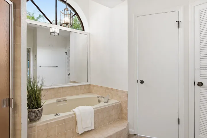 Primary EnSuite bathroom