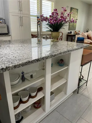 Built in shelves