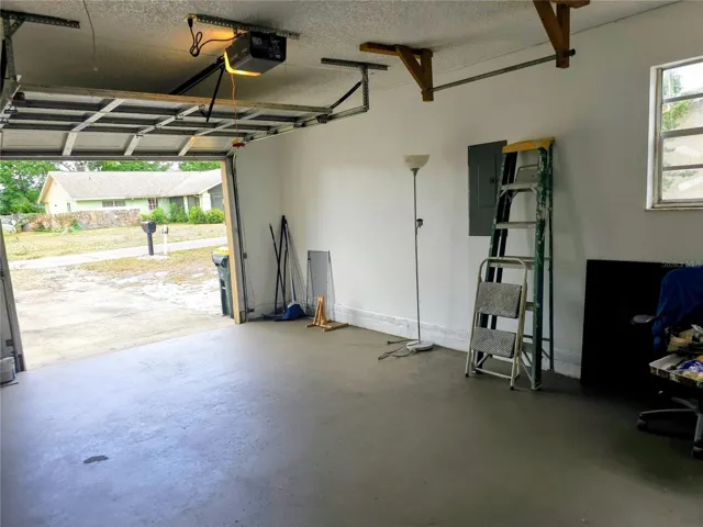 1 car garage.