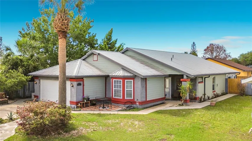 206 Hollywod Ct N