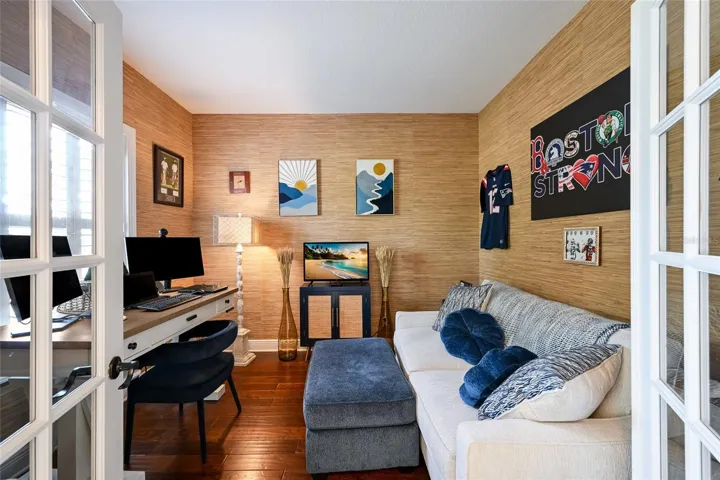 DEN/OFFICE