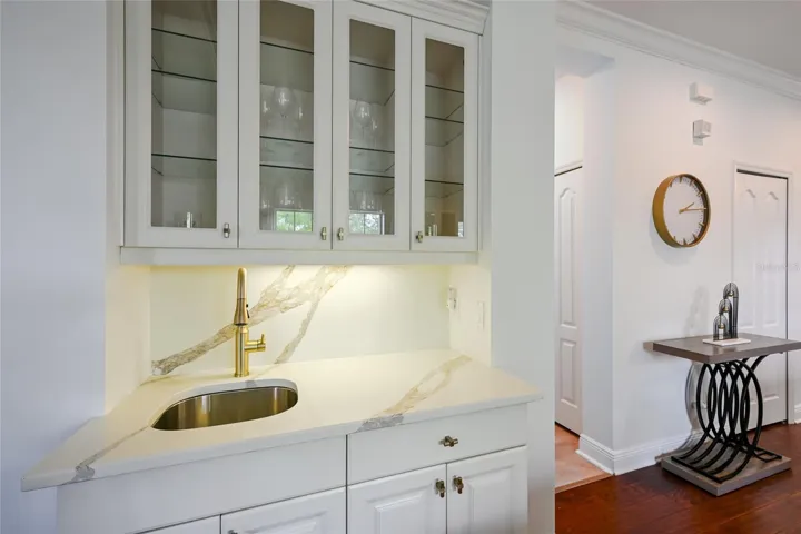 WET BAR