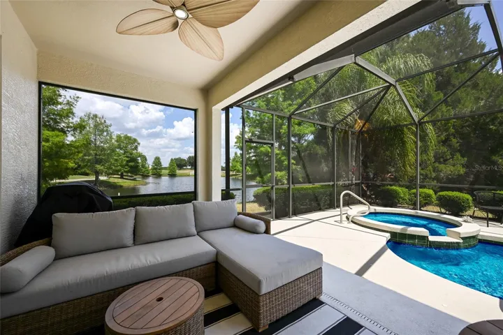 SCREENED LANAI