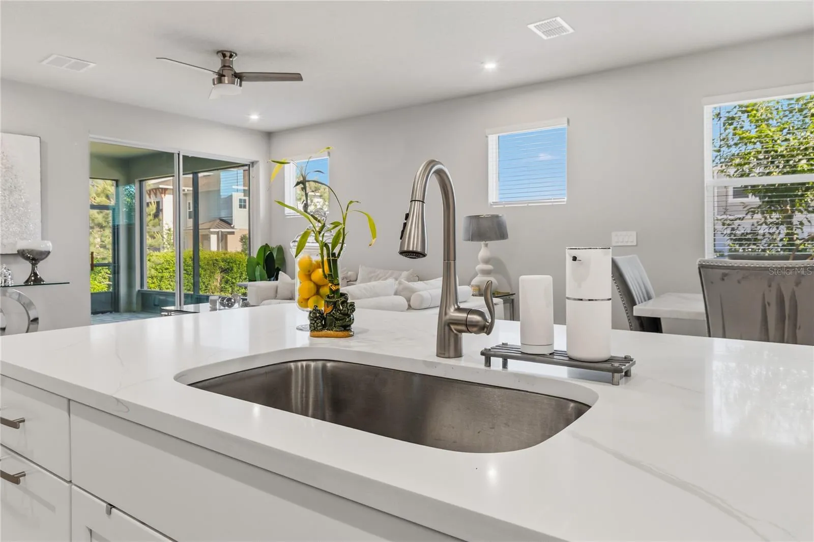 Opening floor plan with lots of natural light
