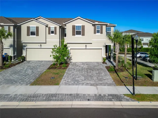 Front of the corner lot unit