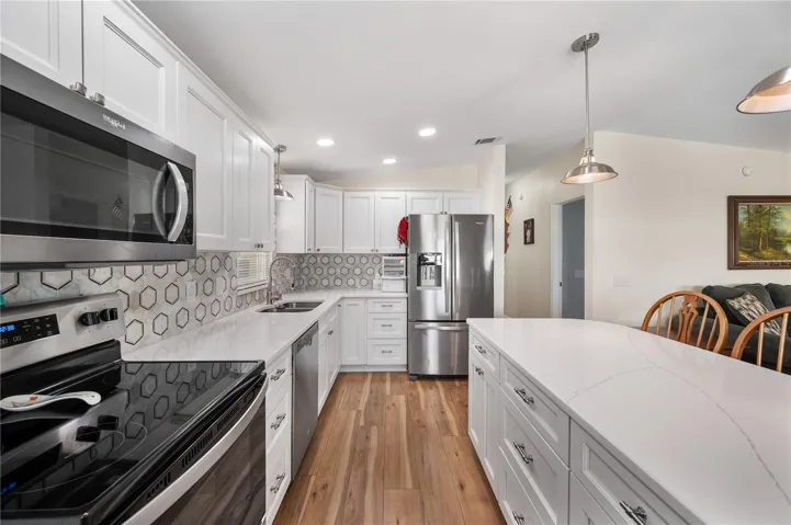 Kitchen with island