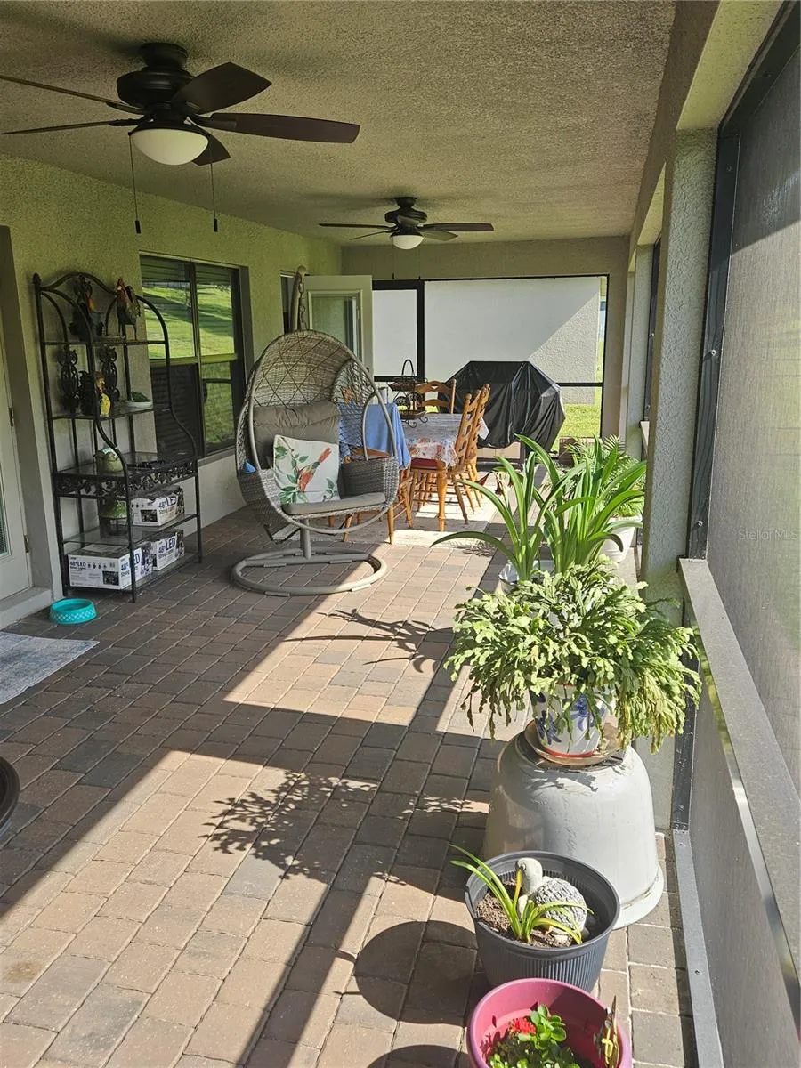Lanai (11'x36')