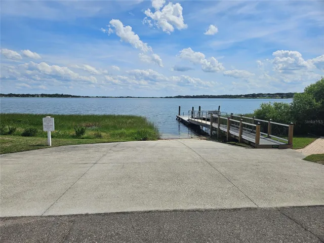Ramp to Lake Juliana