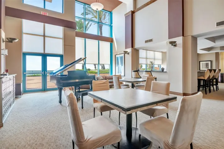 One of many community/party rooms at the Ultimar 3