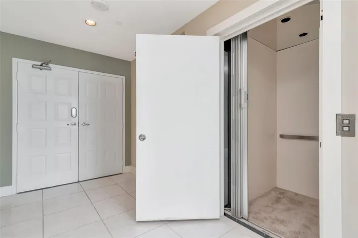 Private elevator to Get to 2nd floor of Penthouse
