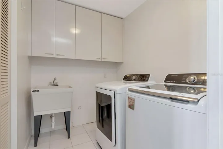 Large laundry room