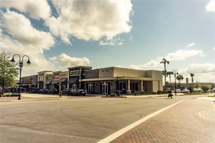 Middleton has shops and restaurants nearby