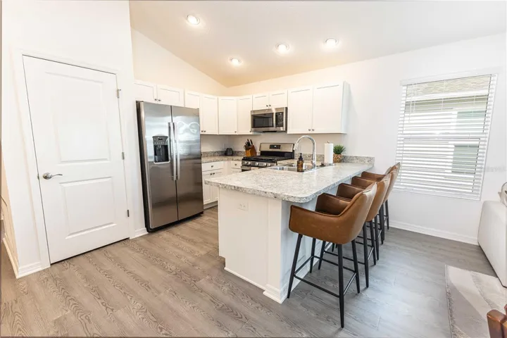 Kitchen with eat-in space