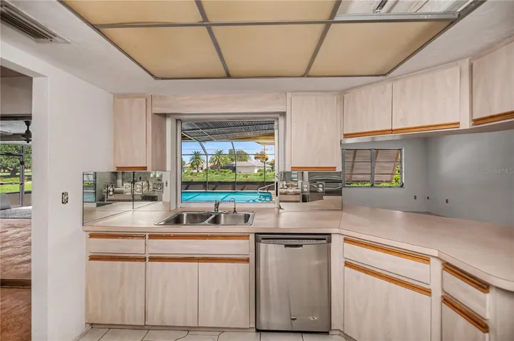 Pass-thru window to the lanai