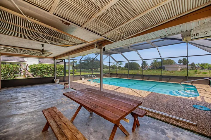Large covered lanai