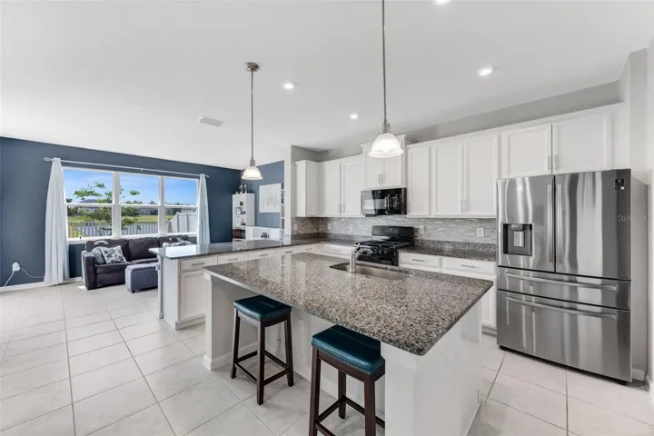 KITCHEN AND ISLAND