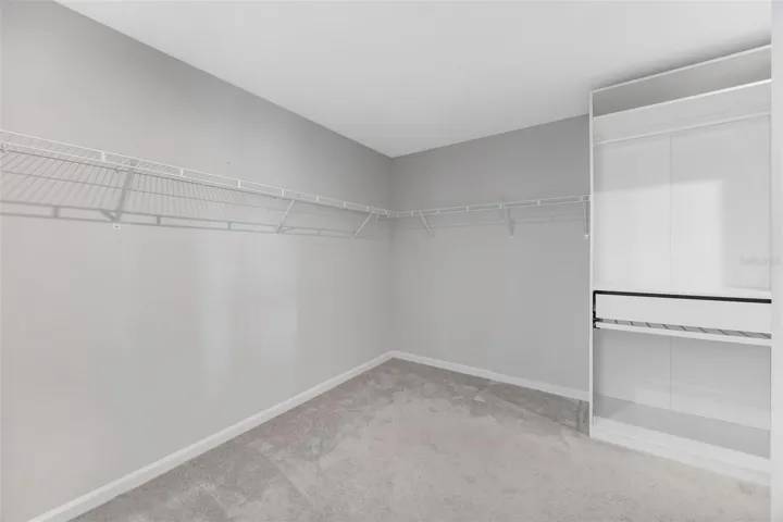 OWNERS CLOSET