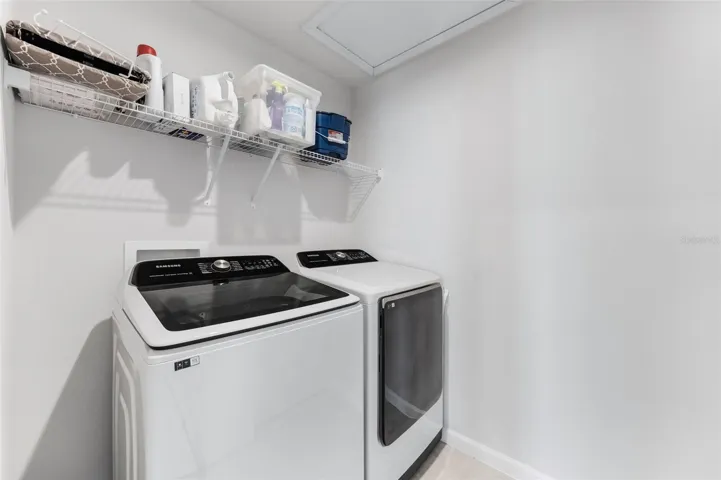 LAUNDRY ROOM - LEVEL 2
