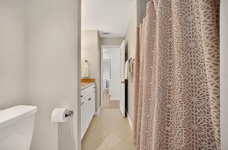 HALL/POOL BATHROOM