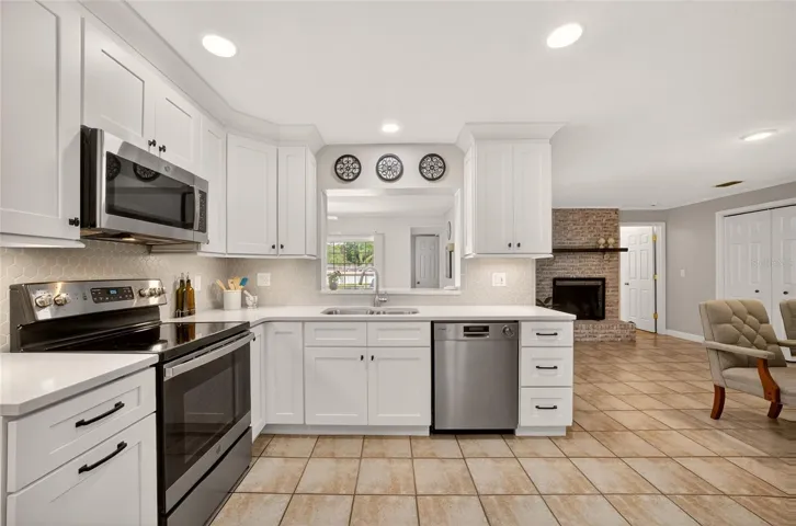 STAINLESS STEEL APPLIANCES