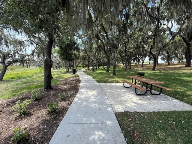 Waterside Lakeside Park