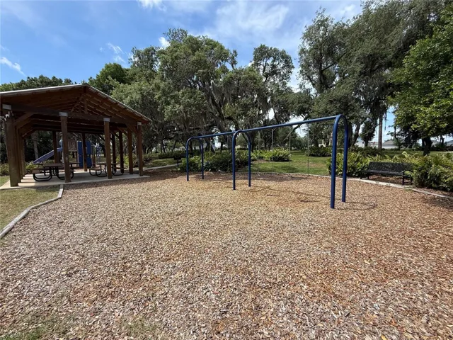 Waterside Lakeside Park
