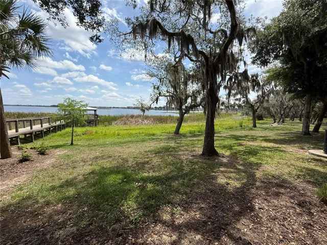 Waterside Lakeside Park