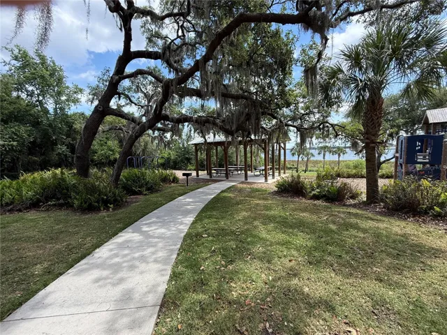 Waterside Lakeside Park