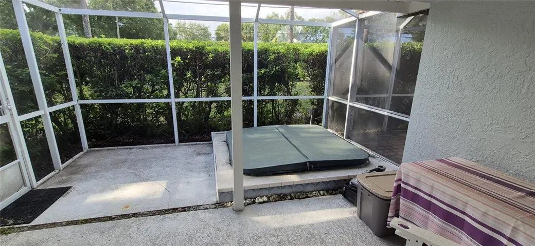 Screen Porch w/Spa