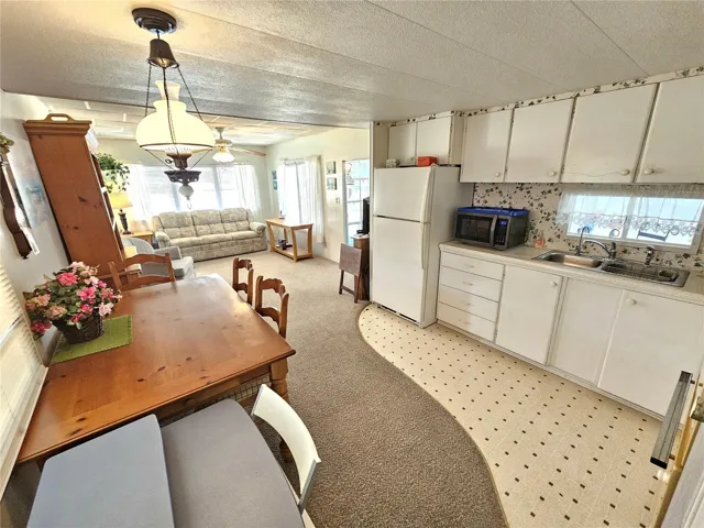 Kitchen/Dining