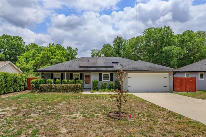 Ready to move in 3 Bedroom 2 Bath 2 Car Garage built in 2017 with NO HOA