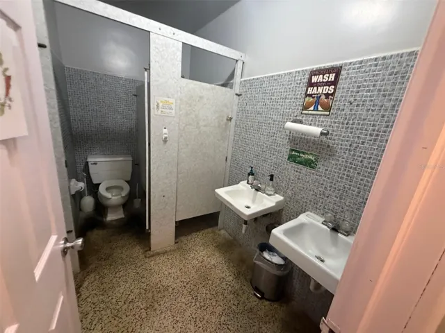1170