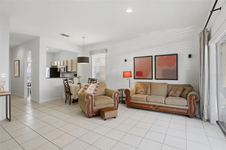 Living/Dining Room