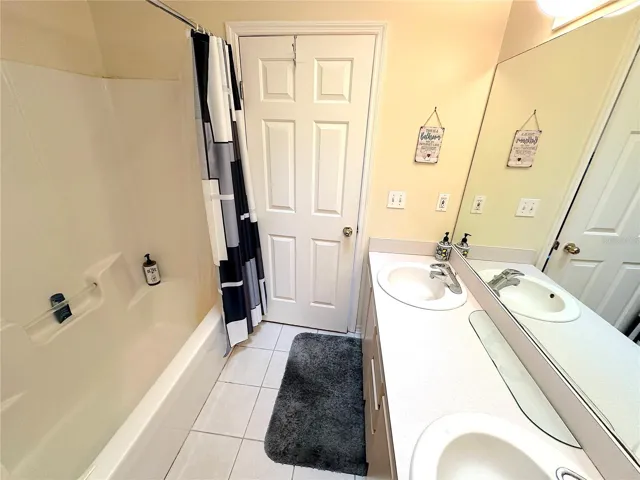 Master Bath Angle 2