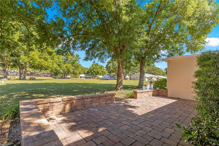 VERY PRIVATE BACKYARD