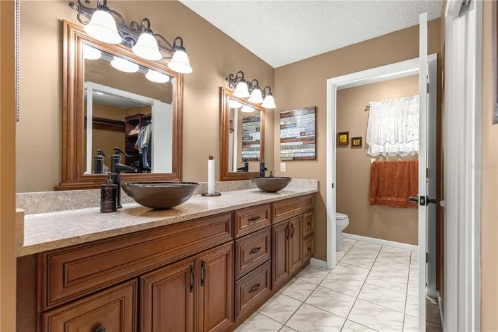 Master Bath -New cabinets and countertops