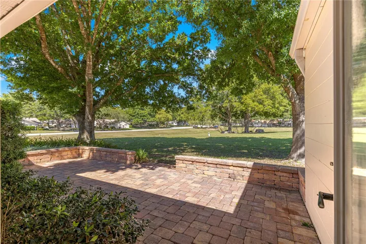 OPEN PAVER PATIO