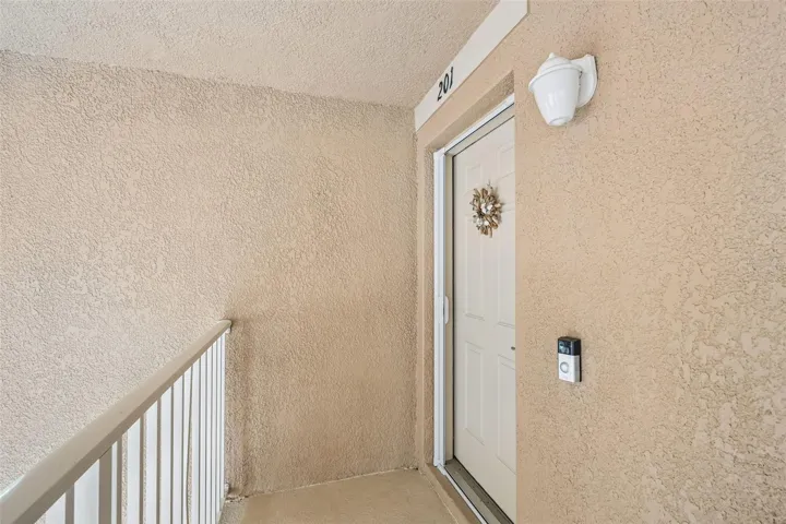 1003 FRONT DOOR