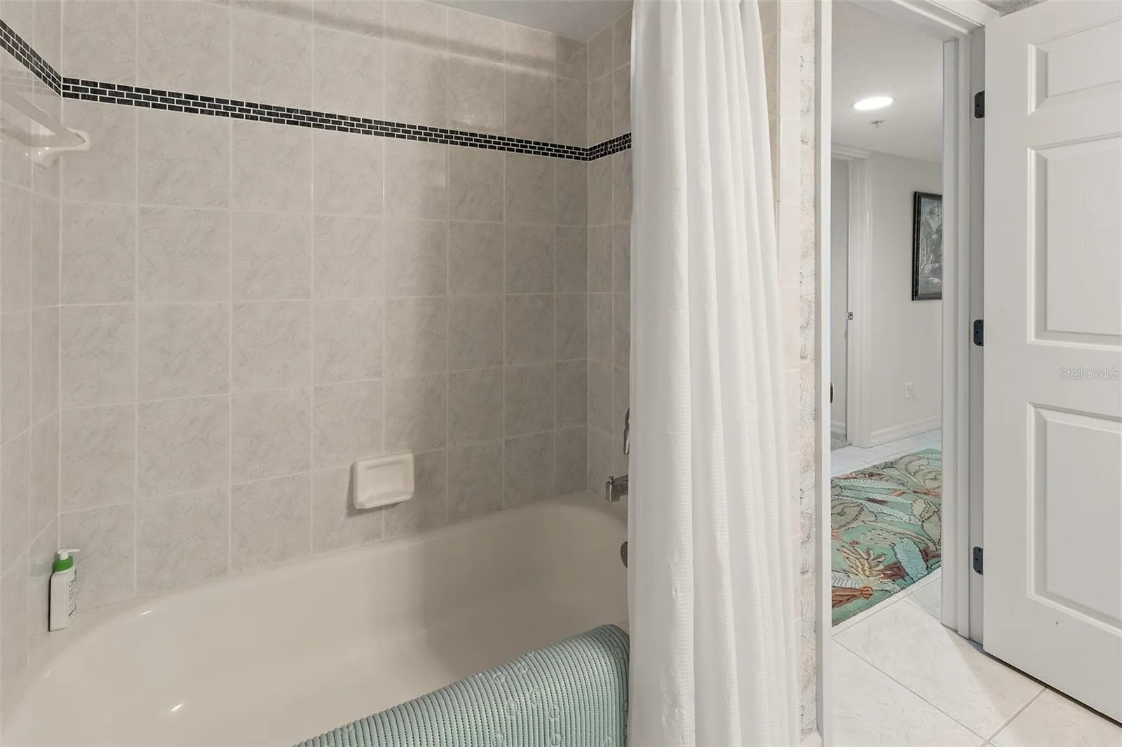 Tiled Shower with Tub