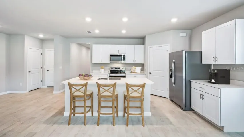 MODEL HOME